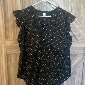 Old Navy Women’s Flutter Sleeve Tank, Size XL, worn once!
